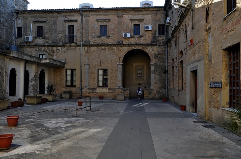 Enna - Palazzo Chiaramonte : quelle barriere mai abbattute!