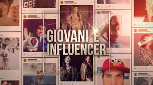 I giovani affascinati dagli influencer divengono vittime del consumismo